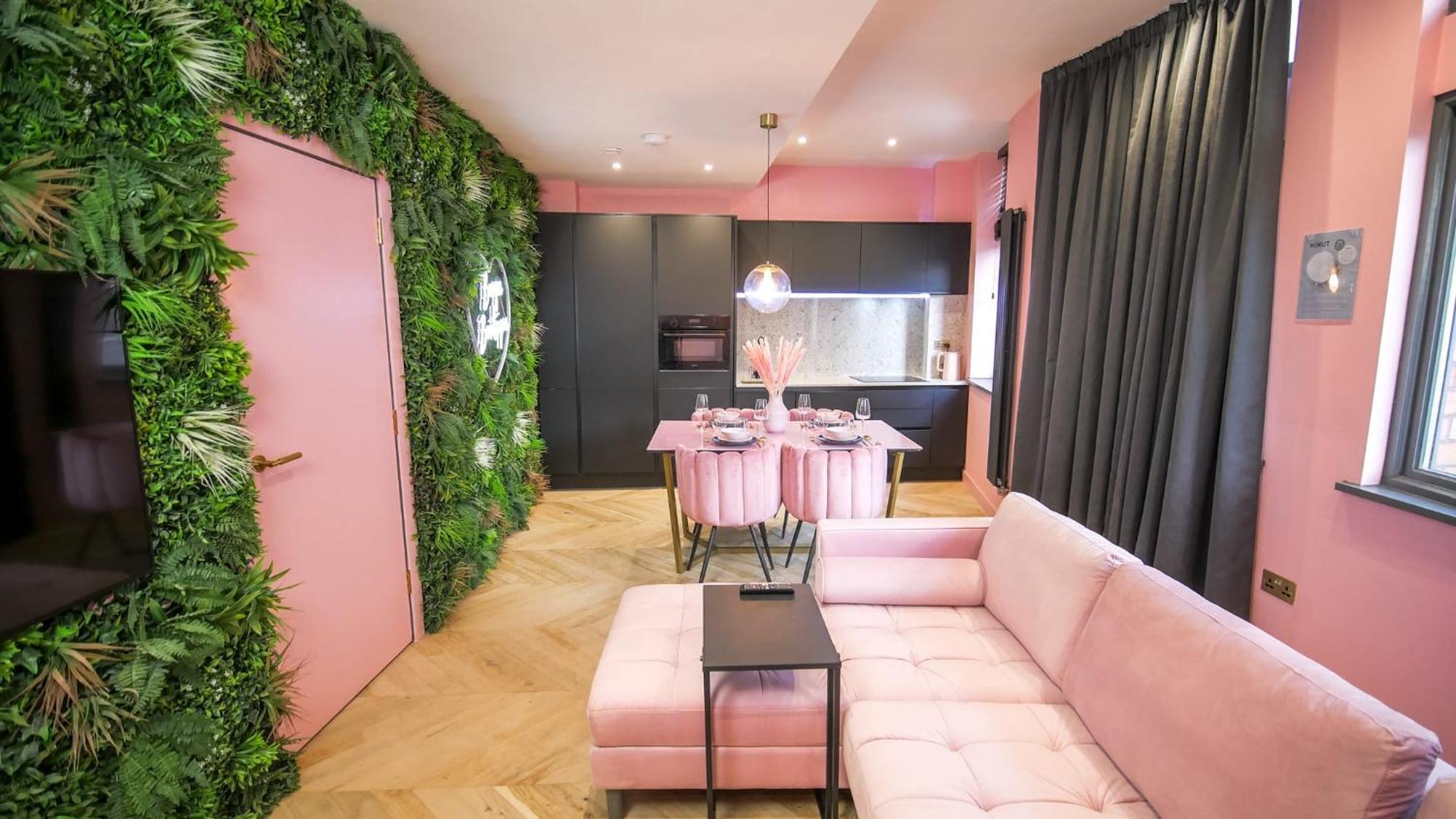 Boujee By The Heim Residences Манчестър Екстериор снимка